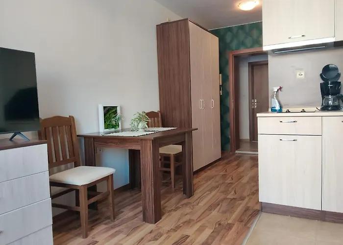 In Sea Breeze Complex アパート *